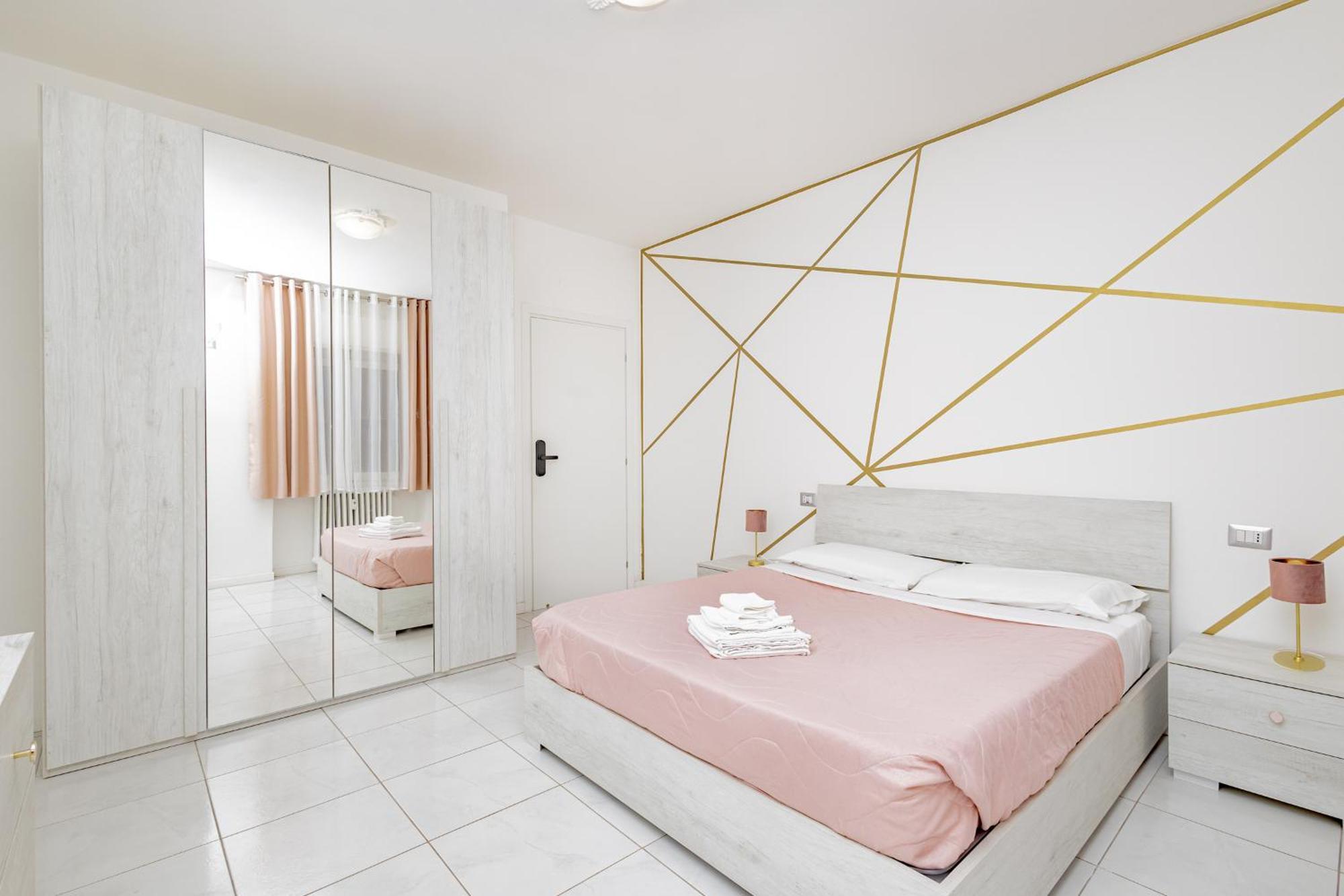 Holidays Lecco Exterior foto